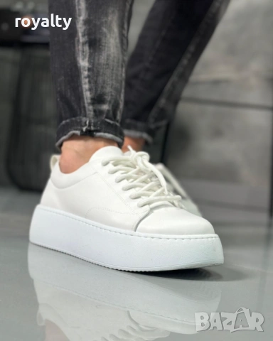 Нови Бели Мъжки Маратонки 40-44 Номер с Кутия , снимка 3 - Маратонки - 53231893