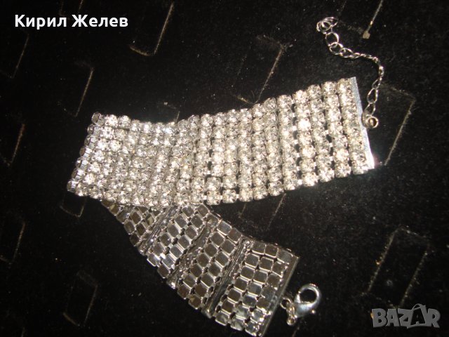 ПРЕКРАСНА ПОСРЕБРЕНА КРИСТАЛНА АРИСТОКРАТИЧНА НЕЖНА ГРИВНА 5225, снимка 5 - Гривни - 32241527