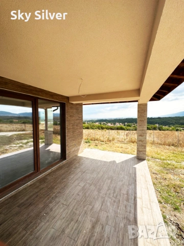 КЪЩА в Гурмазово (Божурище) 187м2, с Акт 16, Самостоятелен Двор 780м2, снимка 6 - Къщи - 53520474