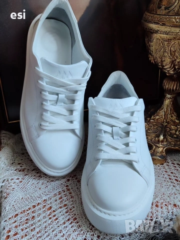 Дамски обувки , снимка 3 - Дамски ежедневни обувки - 53156438