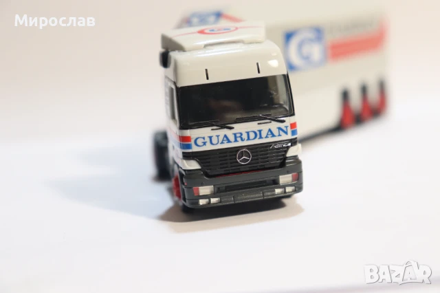 HERPA H0 1/87 MERCEDES ACTROS  КАМИОН МОДЕЛ ТРАНСПОРТ НА СТЪКЛО, снимка 3 - Колекции - 50919801