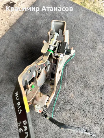 Педал съединител за Тойота Аурис. 1.6vvti. 2010г, снимка 4 - Части - 49874675