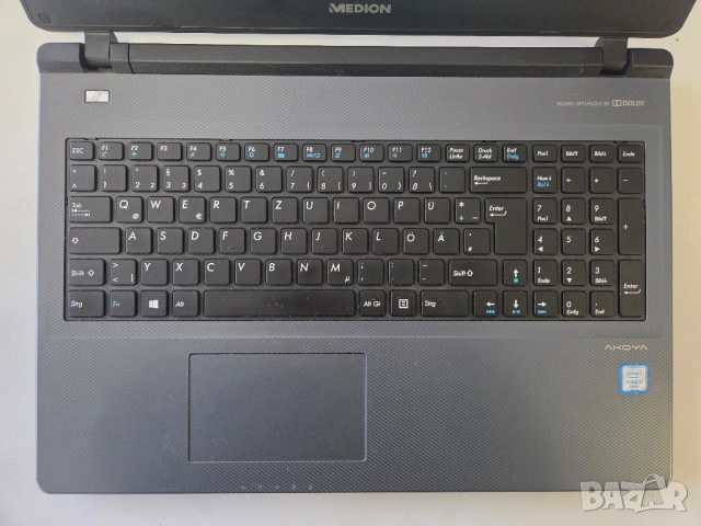Лаптоп Medion - Intel Core i7-6500U - GeForce 940MX - 8 GB DDR4 - 128 GB SSD + 1 TB HDD, снимка 3 - Лаптопи за игри - 53322529