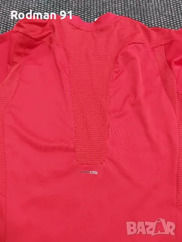 Adidas тениска  S размер , снимка 2 - Тениски - 47373109