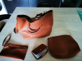 Дамска чанта с три допълнителни несесера, снимка 1 - Чанти - 36571367