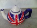 Английско порцеланово чайниче сувенир, снимка 1 - Други ценни предмети - 37188016