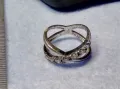 ФЕШЪН АРТ СКЪПОЦЕНЕН СРЕБЪРЕН ПРЪСТЕН РОДИЛАНО СРЕБРО 925 с ФАСЕТИРАНИ БЛЕСТЯЩИ ЦИРКОНИ 47578, снимка 4