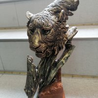 Продавам статуетка Тигър! , снимка 1 - Декорация за дома - 40367740