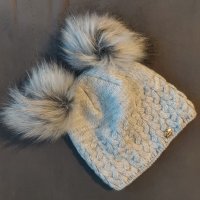 Зимна шапка, снимка 1 - Шапки - 43045534