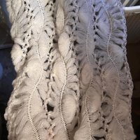 Плетени шалове, снимка 2 - Шалове - 44046497