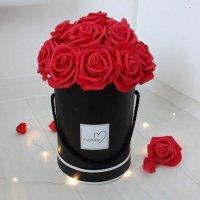 Луксозна кутия с вечни червени рози, снимка 1 - Изкуствени цветя - 32848060