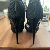 Burberry, снимка 3 - Дамски обувки на ток - 44112482