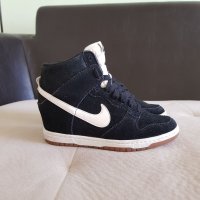 NIKE Dunk Sky Hi Essential Hidden Wedge Heel, снимка 2 - Кецове - 38387081