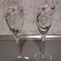 Две красиви, ритуални чаши с ръчна декорация , снимка 1 - Чаши - 43740621