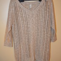 Бежов плетен пуловер марка Bershka, снимка 1 - Блузи с дълъг ръкав и пуловери - 27008615