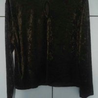 Черна плюшена блуза, снимка 1 - Блузи с дълъг ръкав и пуловери - 28716649