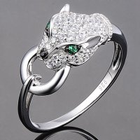 Сребърен пръстен със смарагди и австрийски кристали, снимка 3 - Пръстени - 32502610