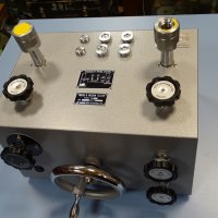 Стенд за манометри Press and Vacuum Tester NAGANO KEIKI PM-41, снимка 4 - Други машини и части - 33380441