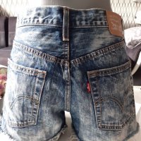 Дамски дънкови къси панталони Levi's, снимка 13 - Къси панталони и бермуди - 33044946