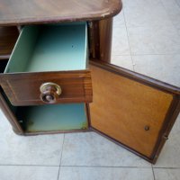 Старо желязно шкафче, снимка 4 - Антикварни и старинни предмети - 27489177