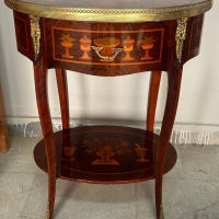 Френска дървена маса в стил на Луи XV/XVI инкрустирана с бронз., снимка 8 - Антикварни и старинни предмети - 44862991