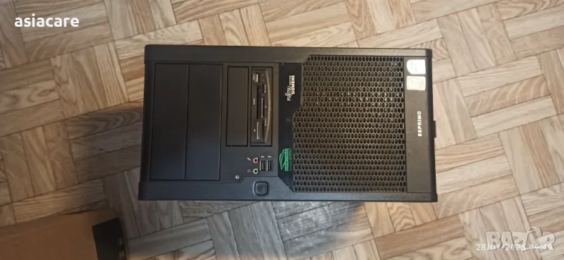 Настолен компютър Esprimo, 3.16 Ghz двуядрен, четец за карти, снимка 1