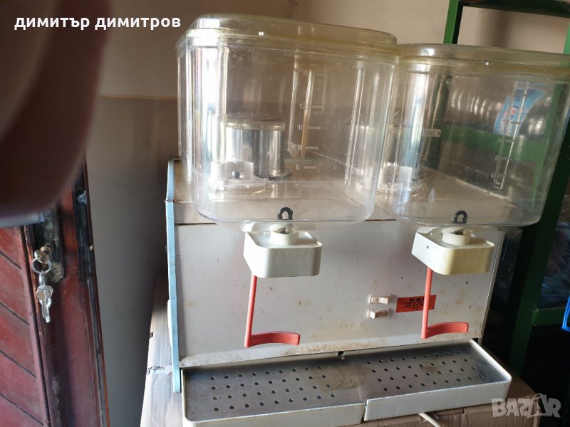 Сок машина с два различни студени сока , снимка 1