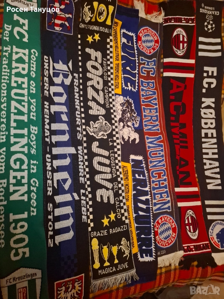 Продавам много футболни шалове, снимка 1
