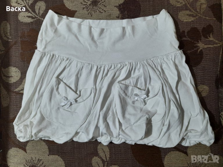 Къса бяла пола, клин и бюстие, снимка 1