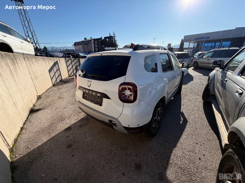 Dacia Duster 1.5 dci НА ЧАСТИ, снимка 1