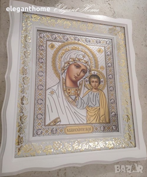 Икона "Казанската Света Богородица" с дървена рамка и стъкло Размери - 35 см височина / 31 см, снимка 1
