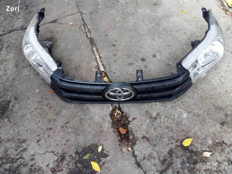 решетка Тойота Хайлукс Toyota Hilux, снимка 1