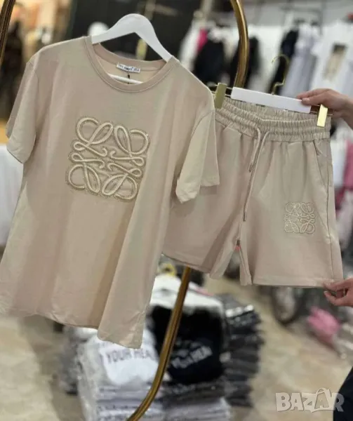 висококачествени дамски екипи loewe , снимка 1