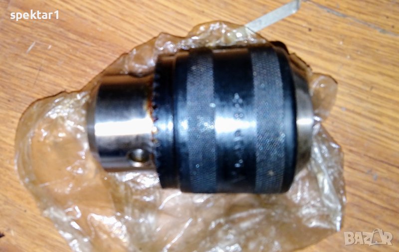 Средно голям български патронник за бормашина, снимка 1