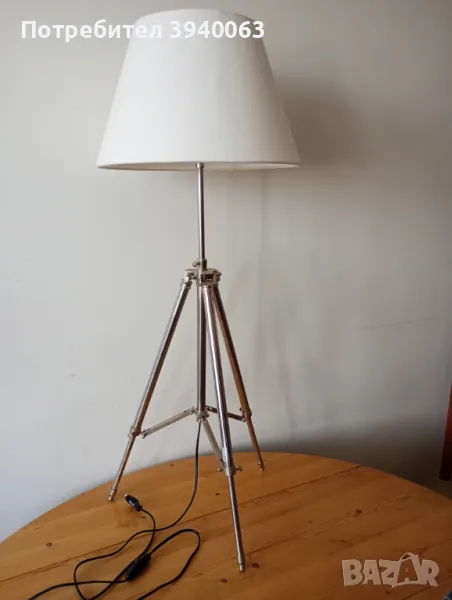 Стара лампа тринога желязо, снимка 1