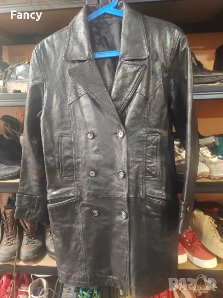 Дамско кожено манто, снимка 1