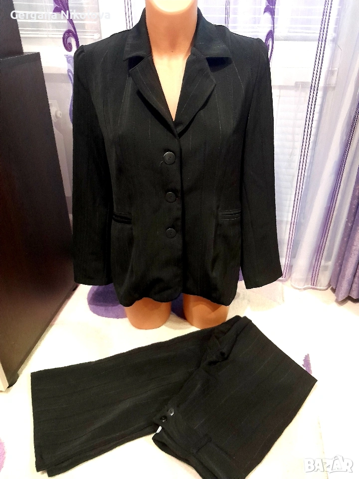 Дамски костюм, снимка 1
