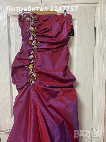 Нова Официална дълга рокля с камъни, снимка 1