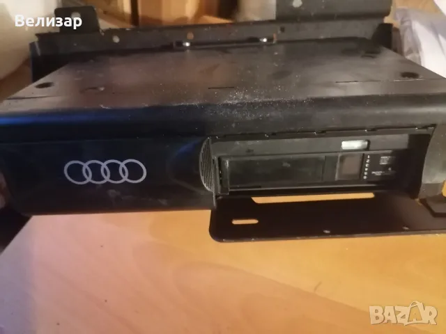 CD Changer от Audi, чейджър Ауди, снимка 1 - Аксесоари и консумативи - 48989508