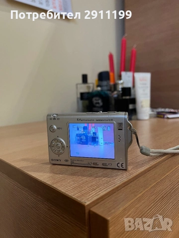 Фотоапарат Sony 5,1 Mp с подаръци, снимка 3 - Фотоапарати - 53393170