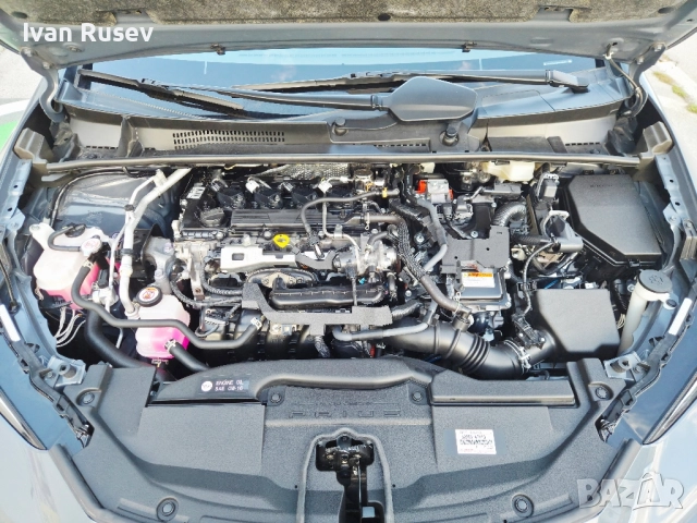 Toyota Prius 2023, снимка 14 - Автомобили и джипове - 52170269