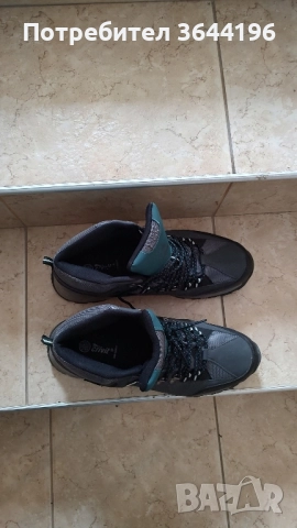 Туристически зимни обувки номер 44, снимка 4 - Мъжки боти - 52184514