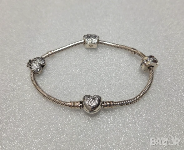 Оригинална Сребърна Гривна PANDORA с 3 броя Талисмани-24,28 грама, снимка 1