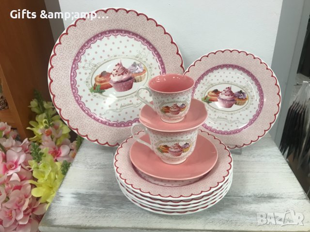 Порцеланов сервиз за торта в розово с весел нюанс на мъфини, снимка 1 - Сервизи - 37534330