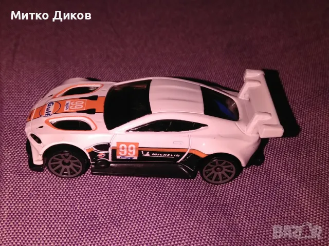 Aston Martin Vantage GE Hotweels маркова метална количка нова 1:64, снимка 3 - Колекции - 48453030