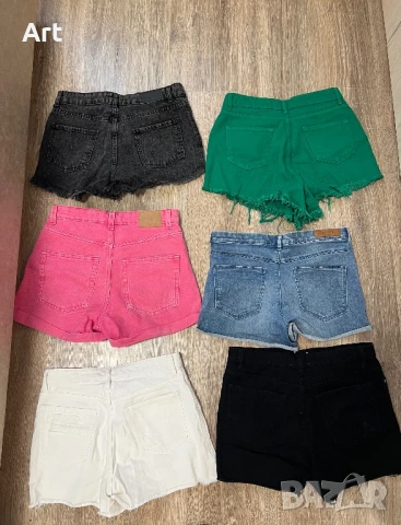 Дамски къси панталони, снимка 2 - Къси панталони и бермуди - 51289841