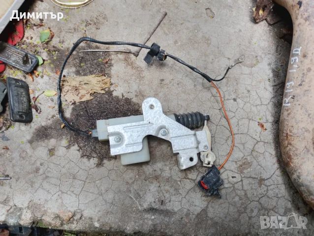 Моторче Отваряне Заден Капак За Форд Пума 1999г / Ford Puma 1999y, снимка 2 - Части - 50543673