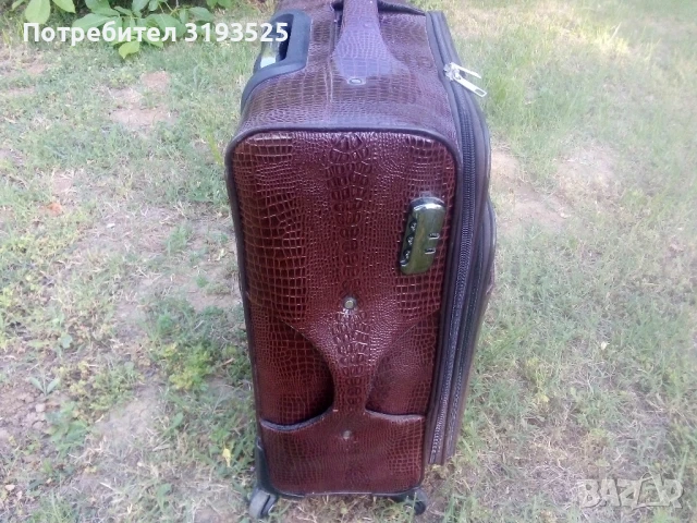 Пътнически кожен куфар, снимка 2 - Куфари - 50678922