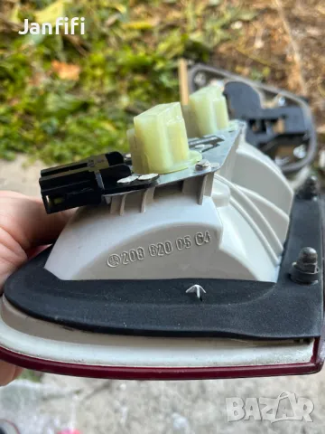 Задни стопове за Мерцедес CLK W 208, снимка 15 - Части - 48099867