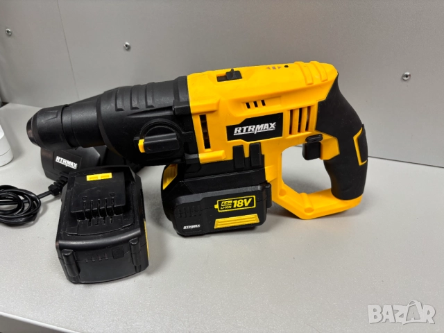 Перфектен! Акумулаторен къртач RTRMaX RTX1855A -18V, 4Ahq SDS+ с 2 батерии и Зарядно, снимка 9 - Бормашини - 52302609